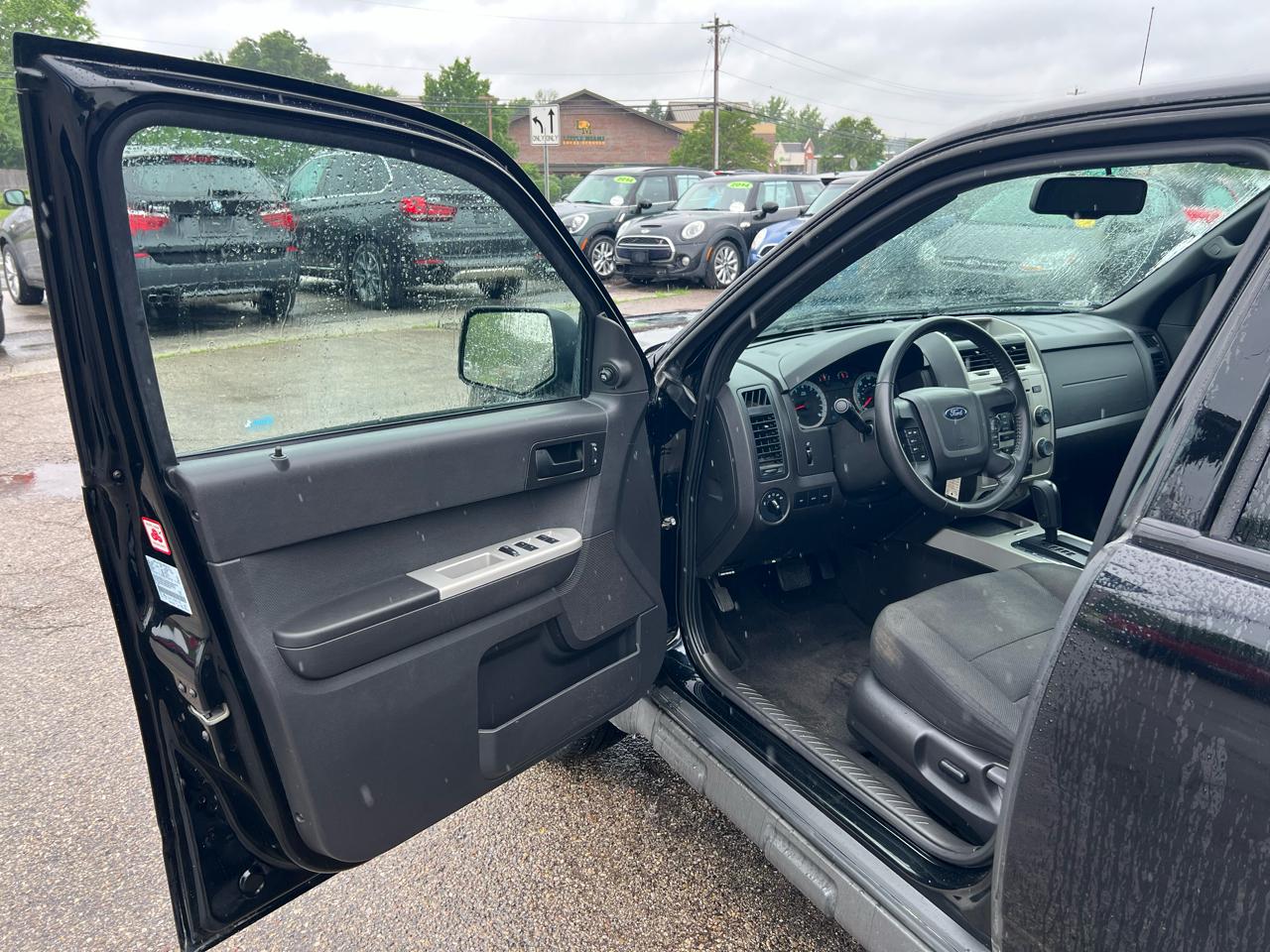 Ford Escape XLT FWD 2010