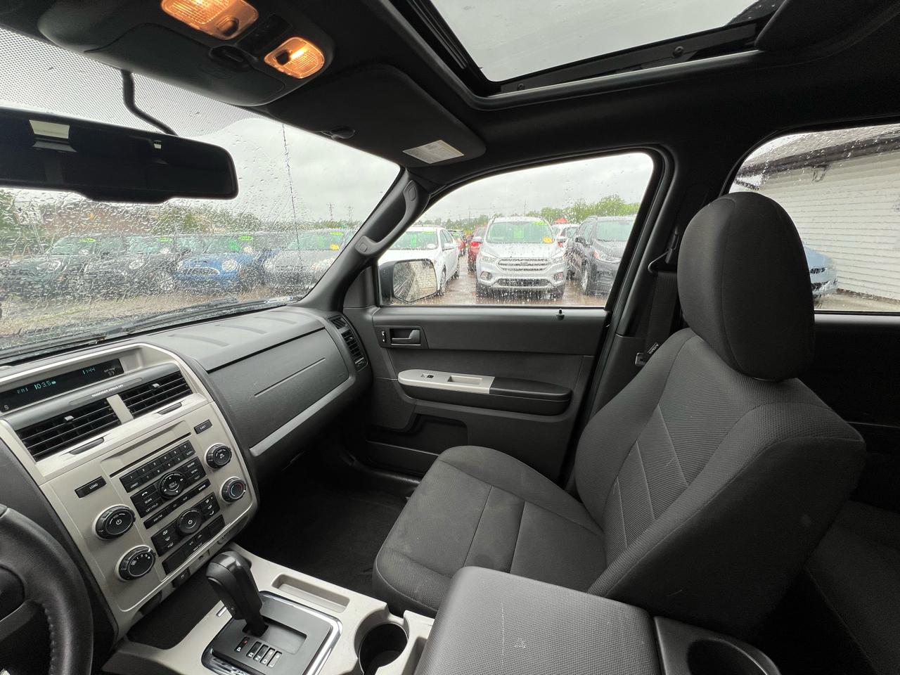 Ford Escape XLT FWD 2010