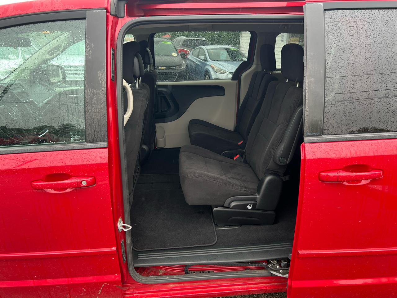 Dodge Grand Caravan SE 2013