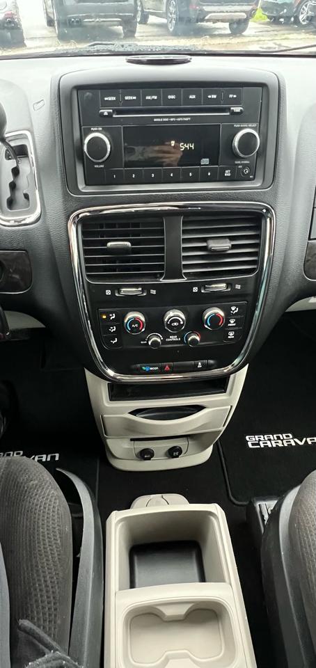 Dodge Grand Caravan SE 2013