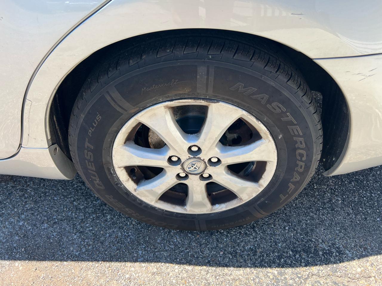 Toyota Camry SE 6-Spd MT 2010