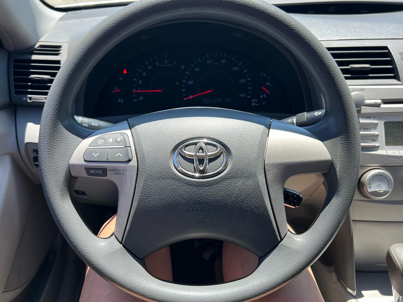 Toyota Camry SE 6-Spd MT 2010