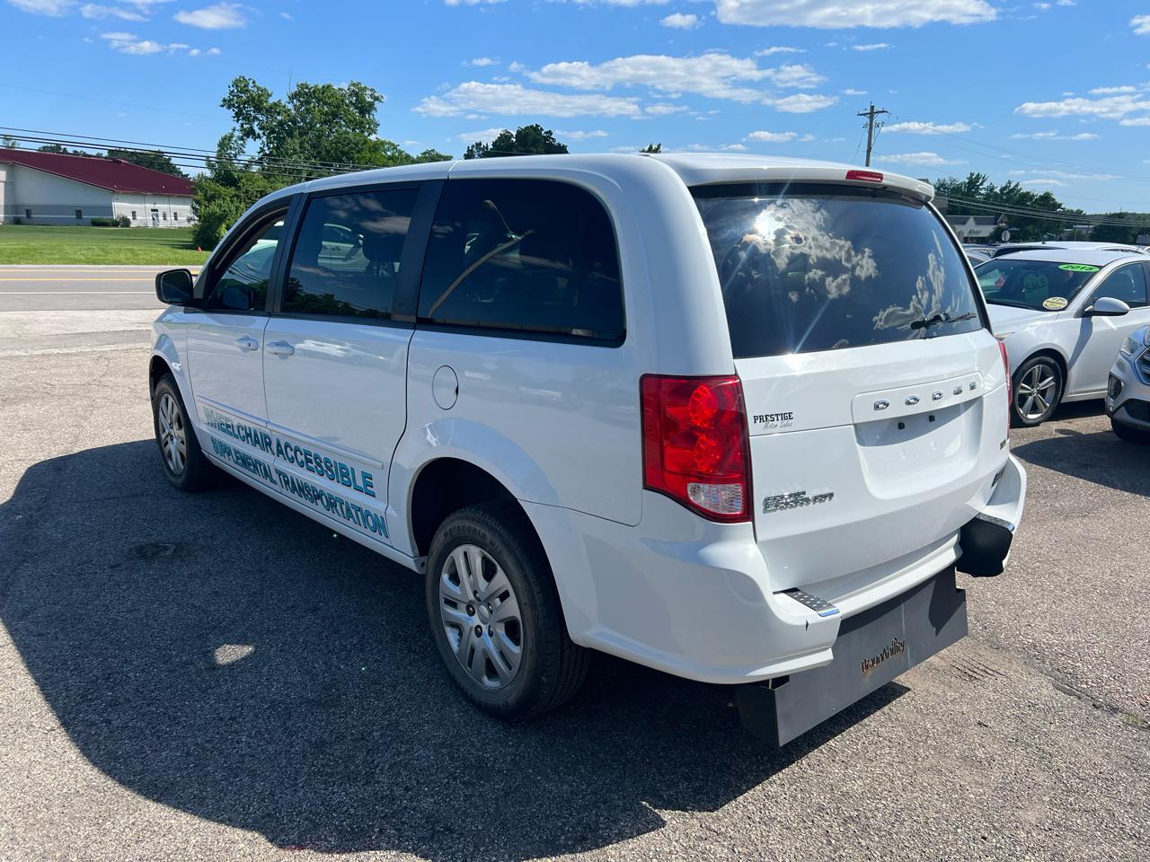 Dodge Grand Caravan SE 2016