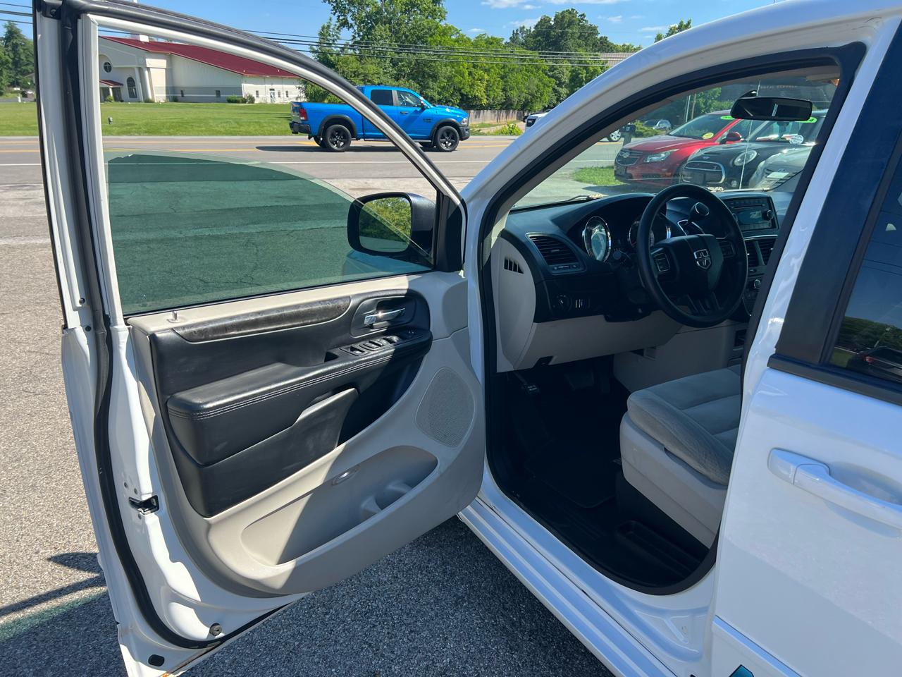 Dodge Grand Caravan SE 2016