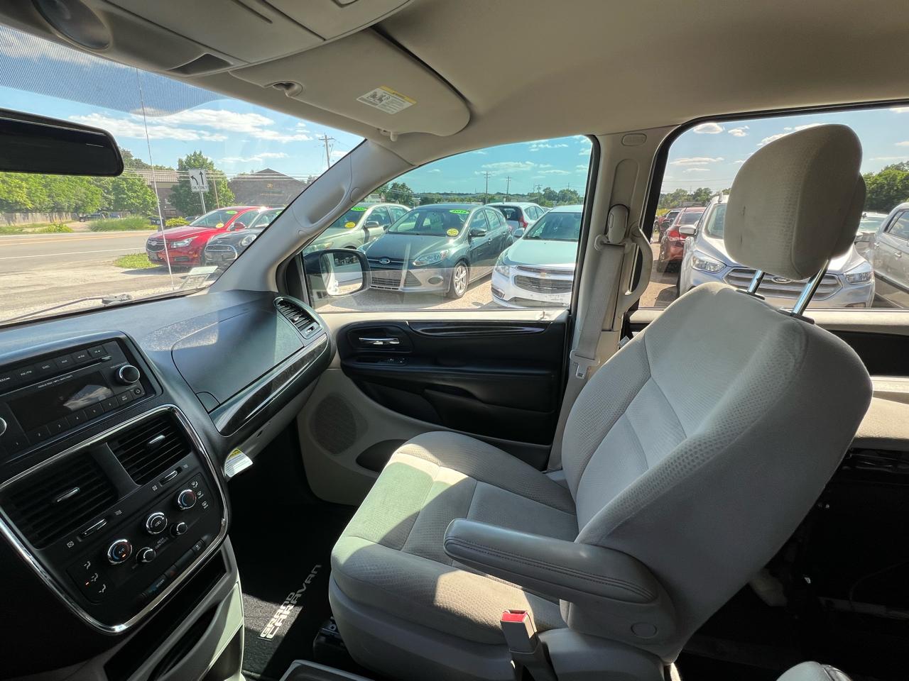 Dodge Grand Caravan SE 2016