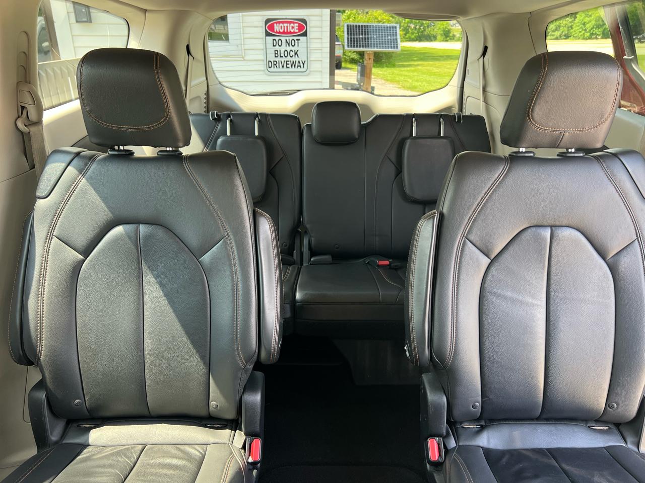 Chrysler Pacifica Touring-L 2017