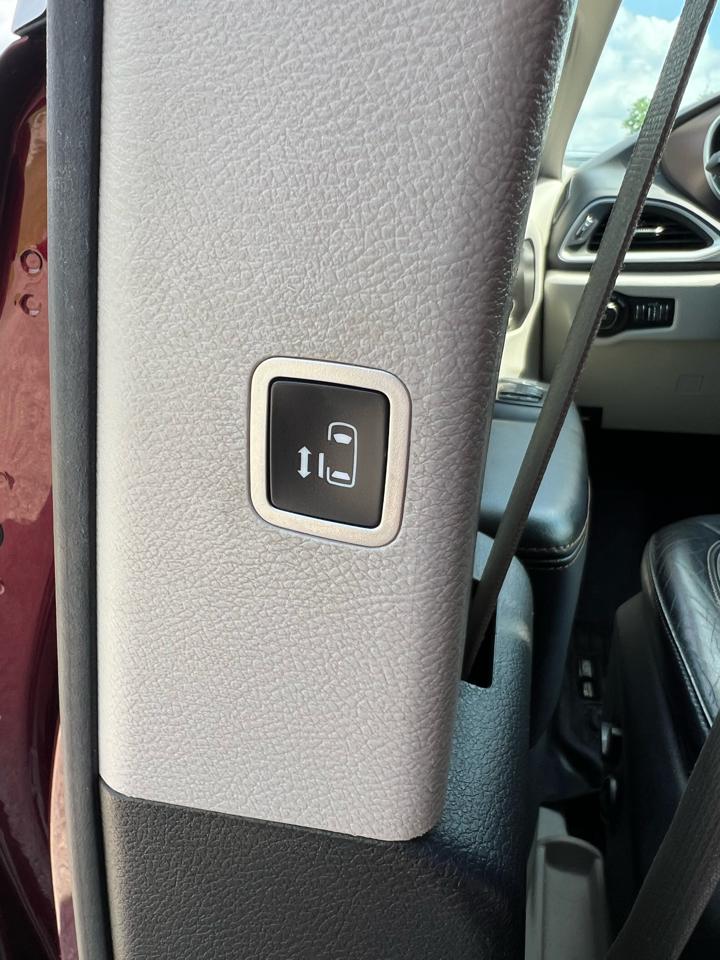 Chrysler Pacifica Touring-L 2017