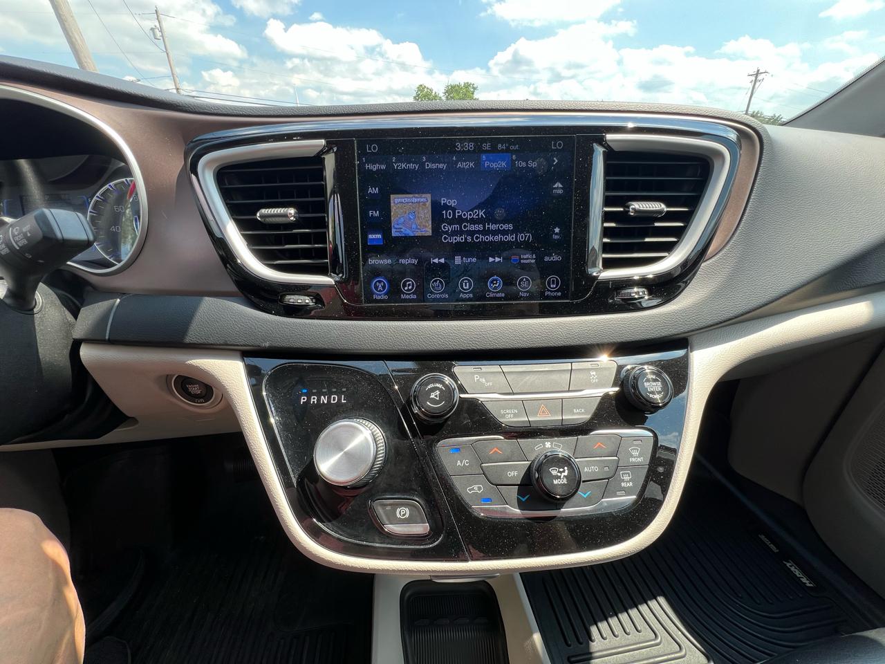 Chrysler Pacifica Touring-L 2017