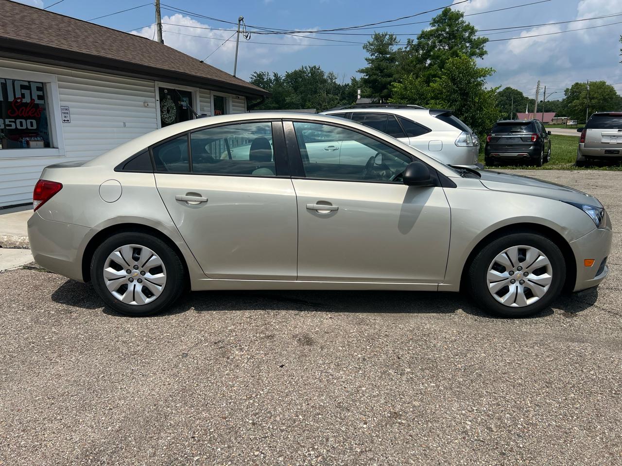 Chevrolet Cruze LS Auto 2013