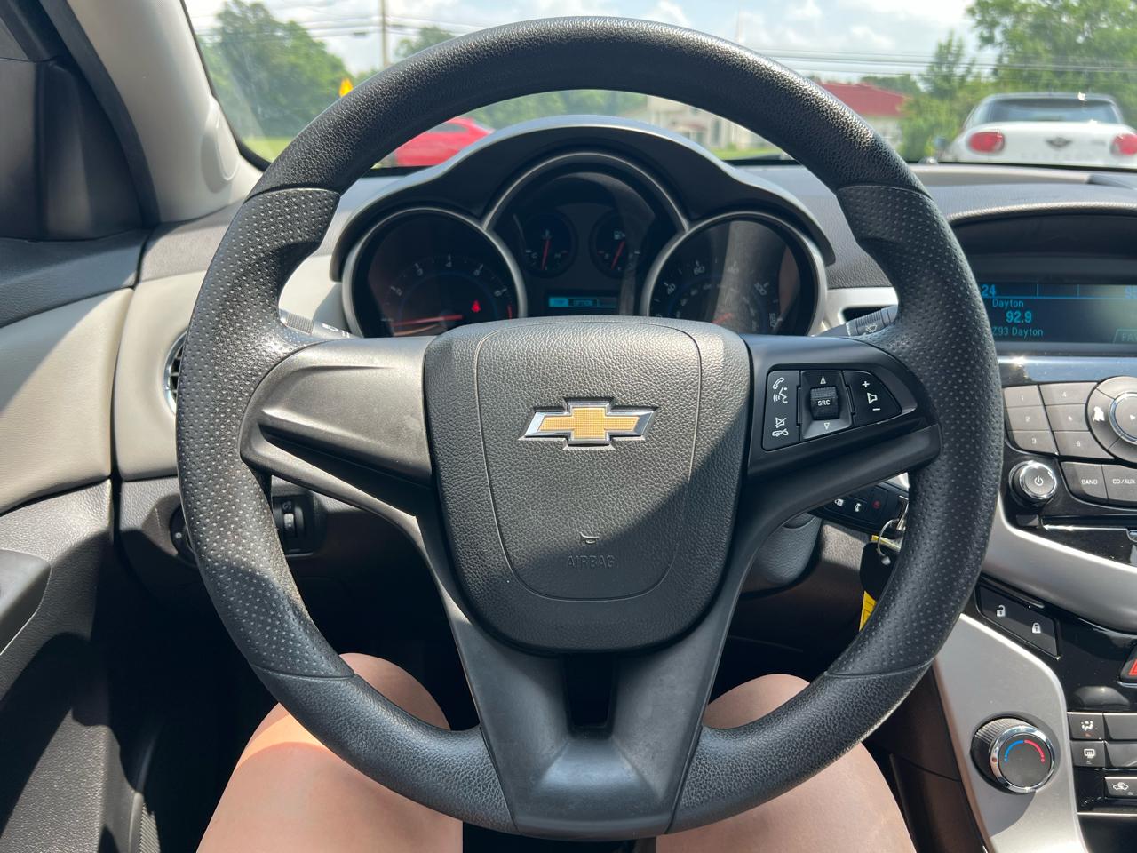 Chevrolet Cruze LS Auto 2013