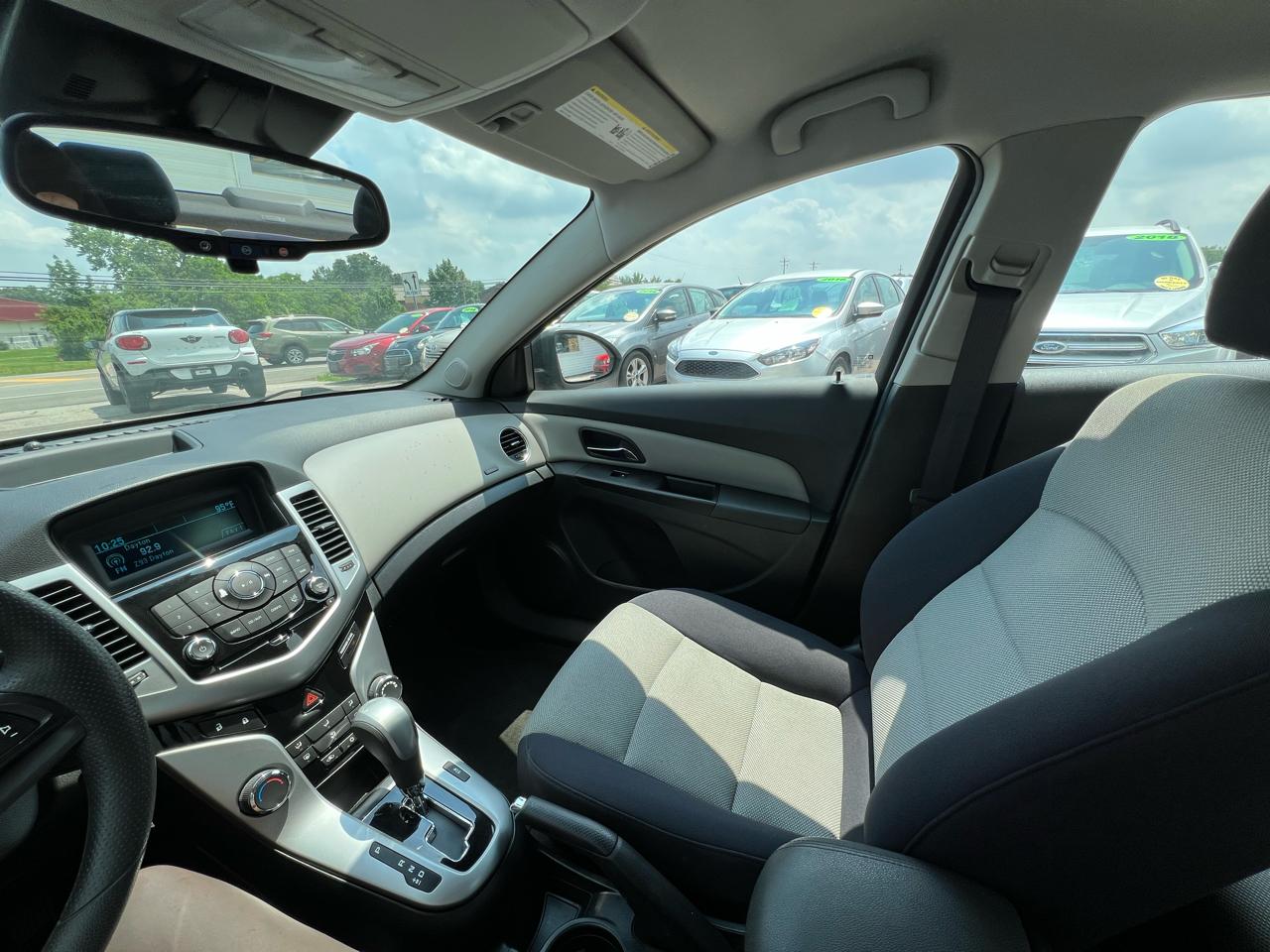 Chevrolet Cruze LS Auto 2013