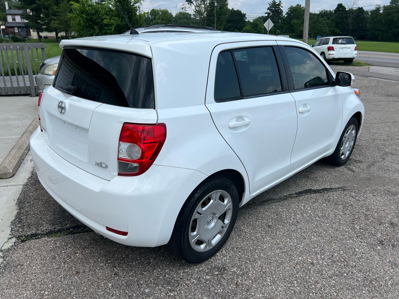 Scion xD 5-Door Wagon 2008