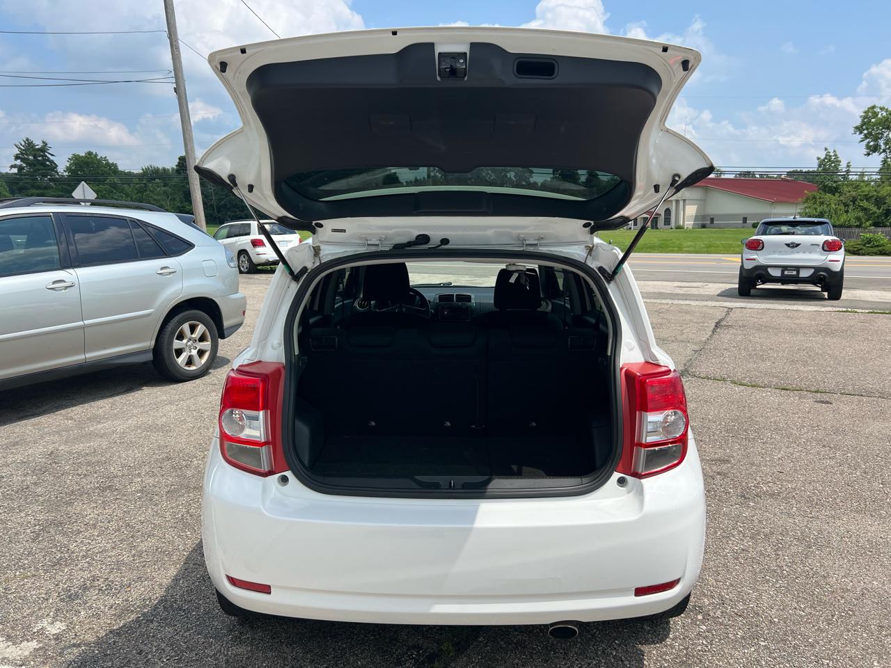 Scion xD 5-Door Wagon 2008