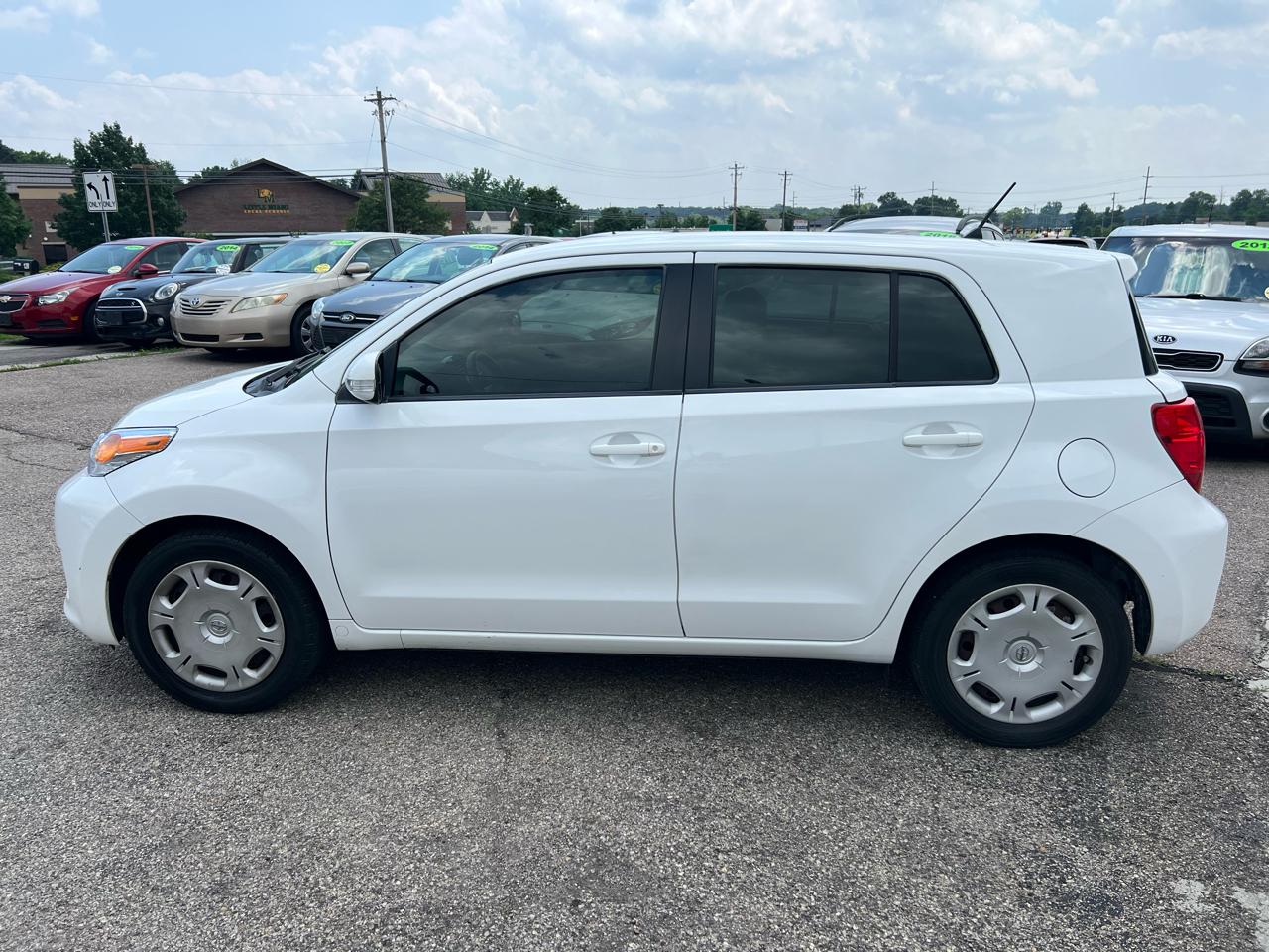 Scion xD 5-Door Wagon 2008