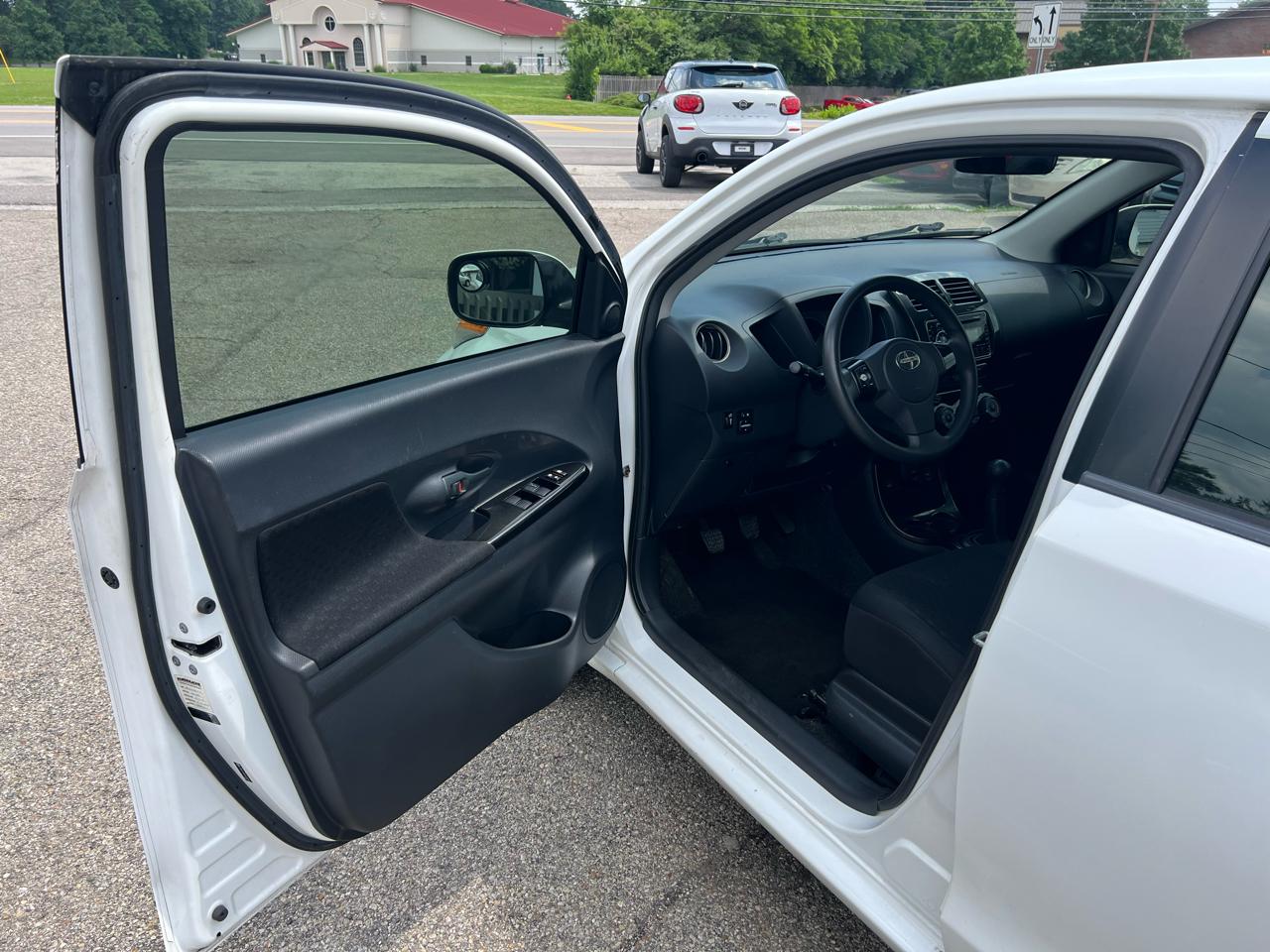 Scion xD 5-Door Wagon 2008