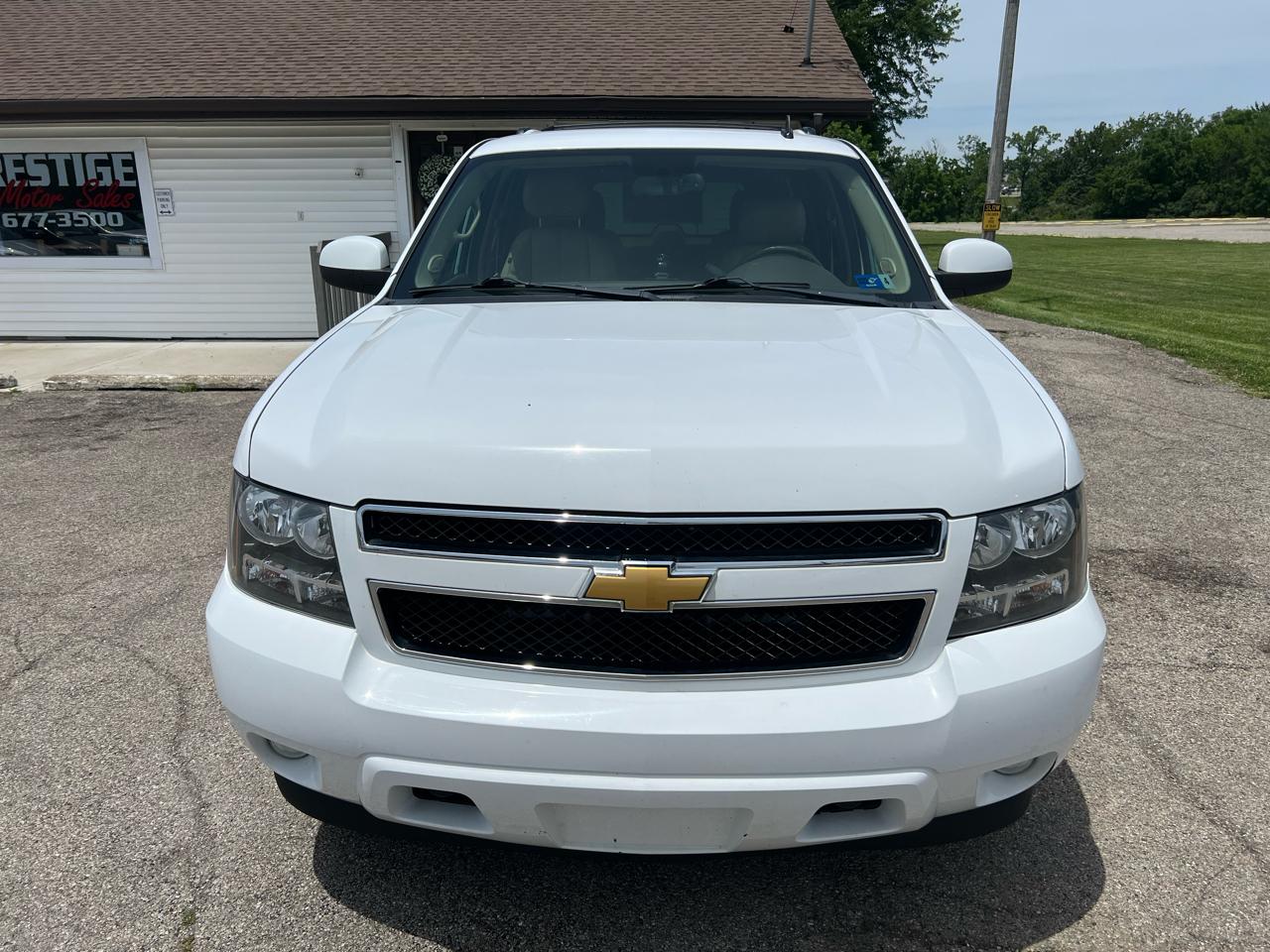 Chevrolet Suburban LT 1500 4WD 2012