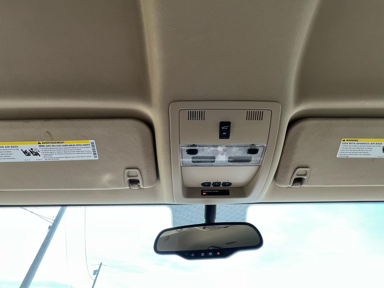 Chevrolet Suburban LT 1500 4WD 2012