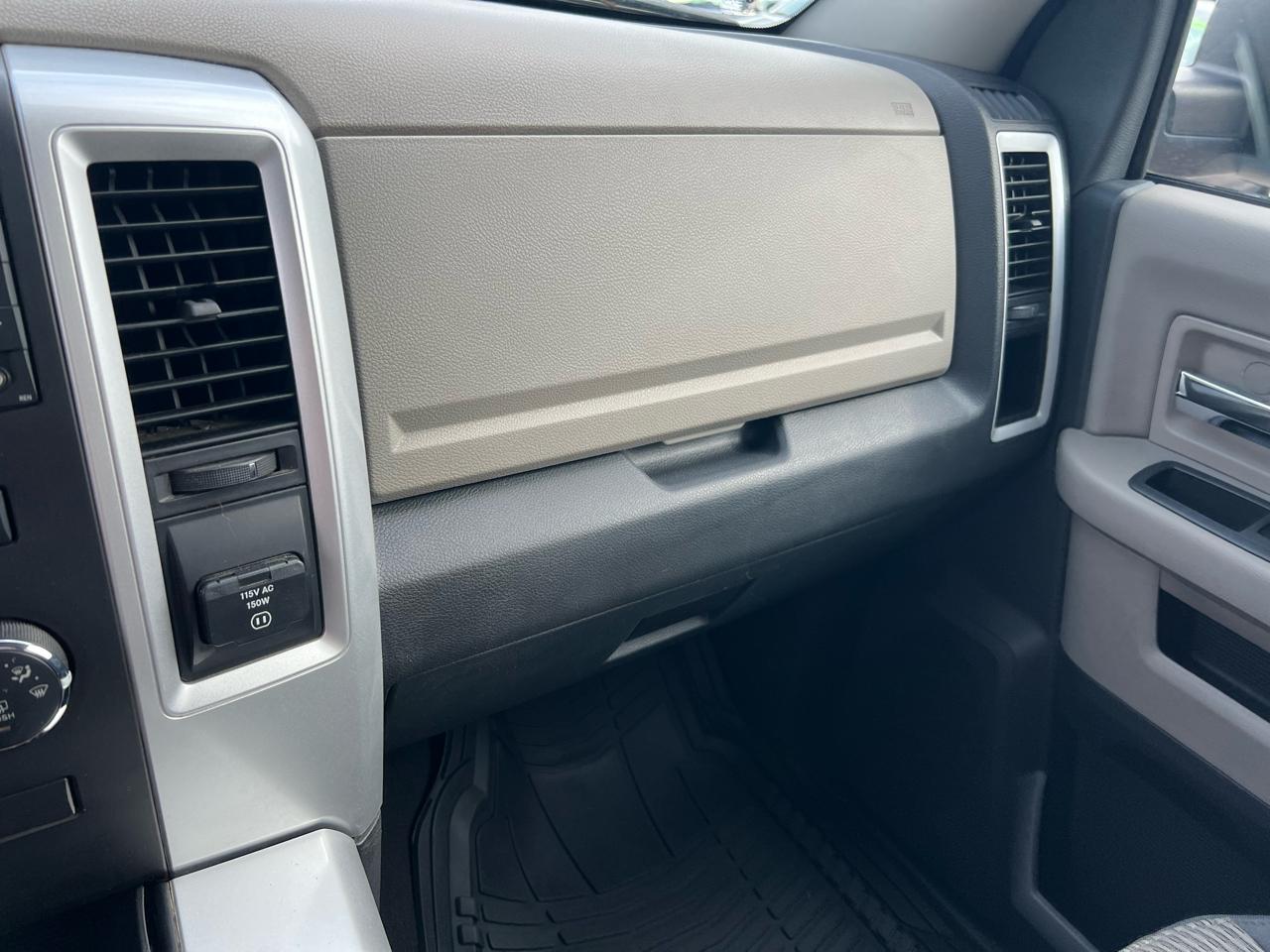 Dodge Ram 1500 SLT Quad Cab 4WD 2009
