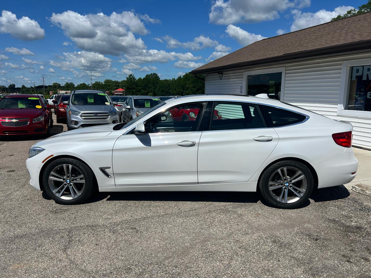 BMW 3-Series Gran Turismo 328i xDrive SULEV 2016