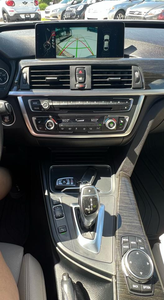 BMW 3-Series Gran Turismo 328i xDrive SULEV 2016