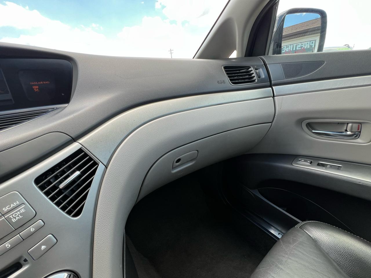 Subaru Tribeca Limited 5-Passenger 2009