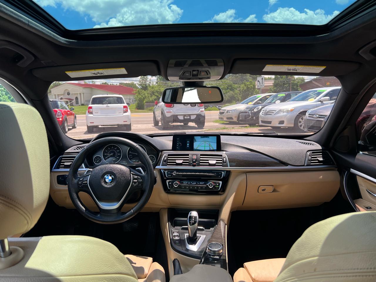 BMW 3-Series 330i SULEV Sedan 2017