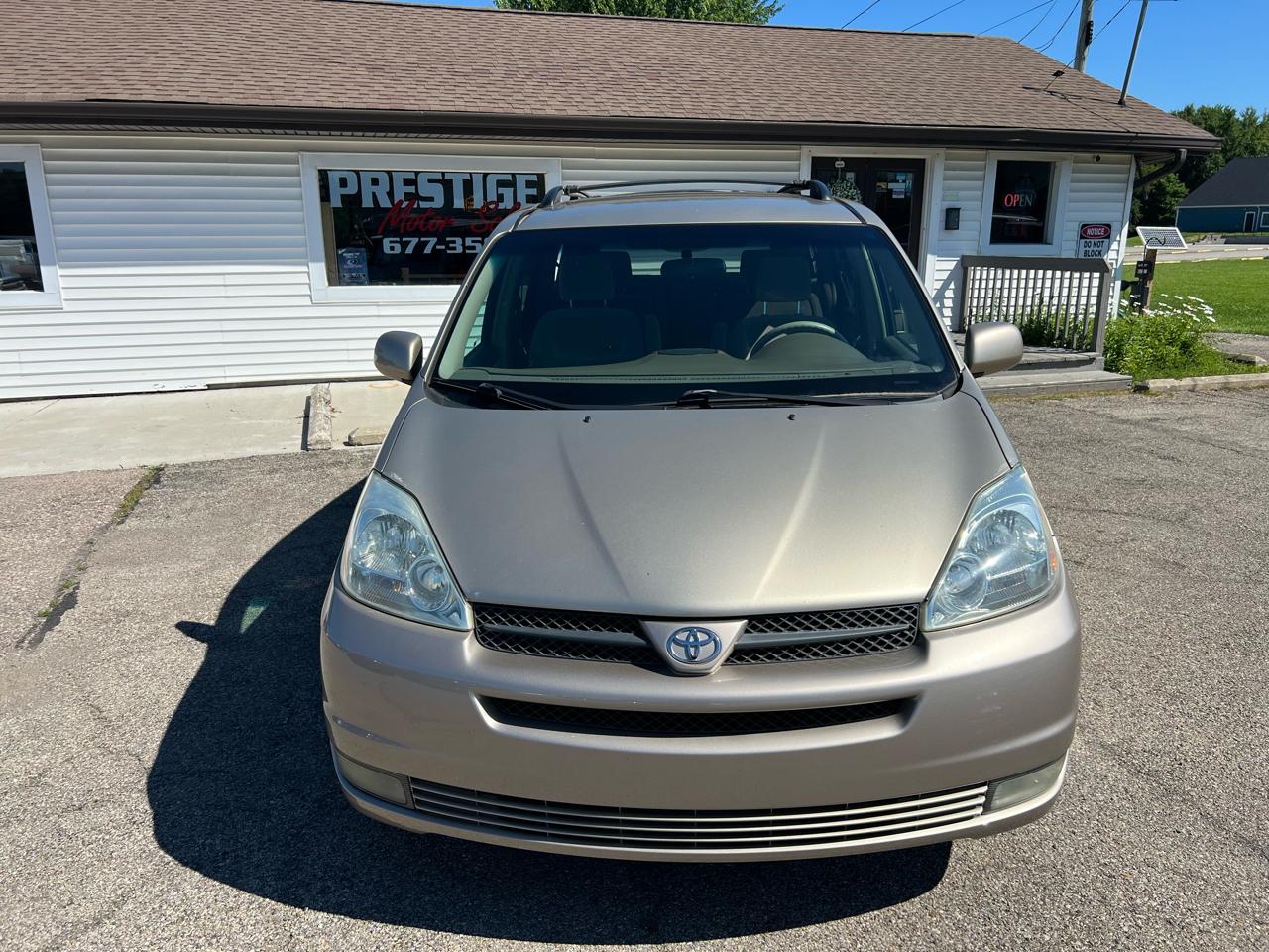 Toyota Sienna XLE 2005