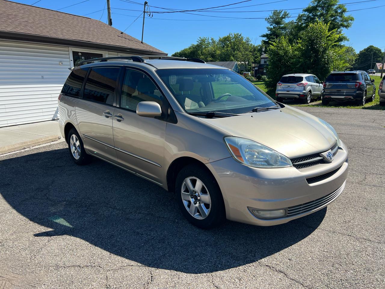 Toyota Sienna XLE 2005