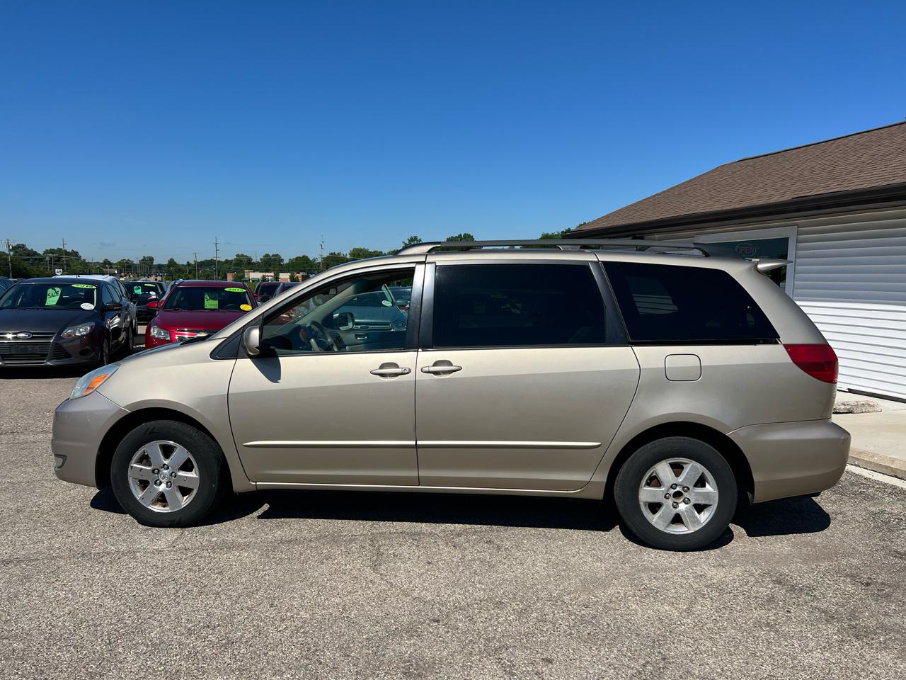 Toyota Sienna XLE 2005