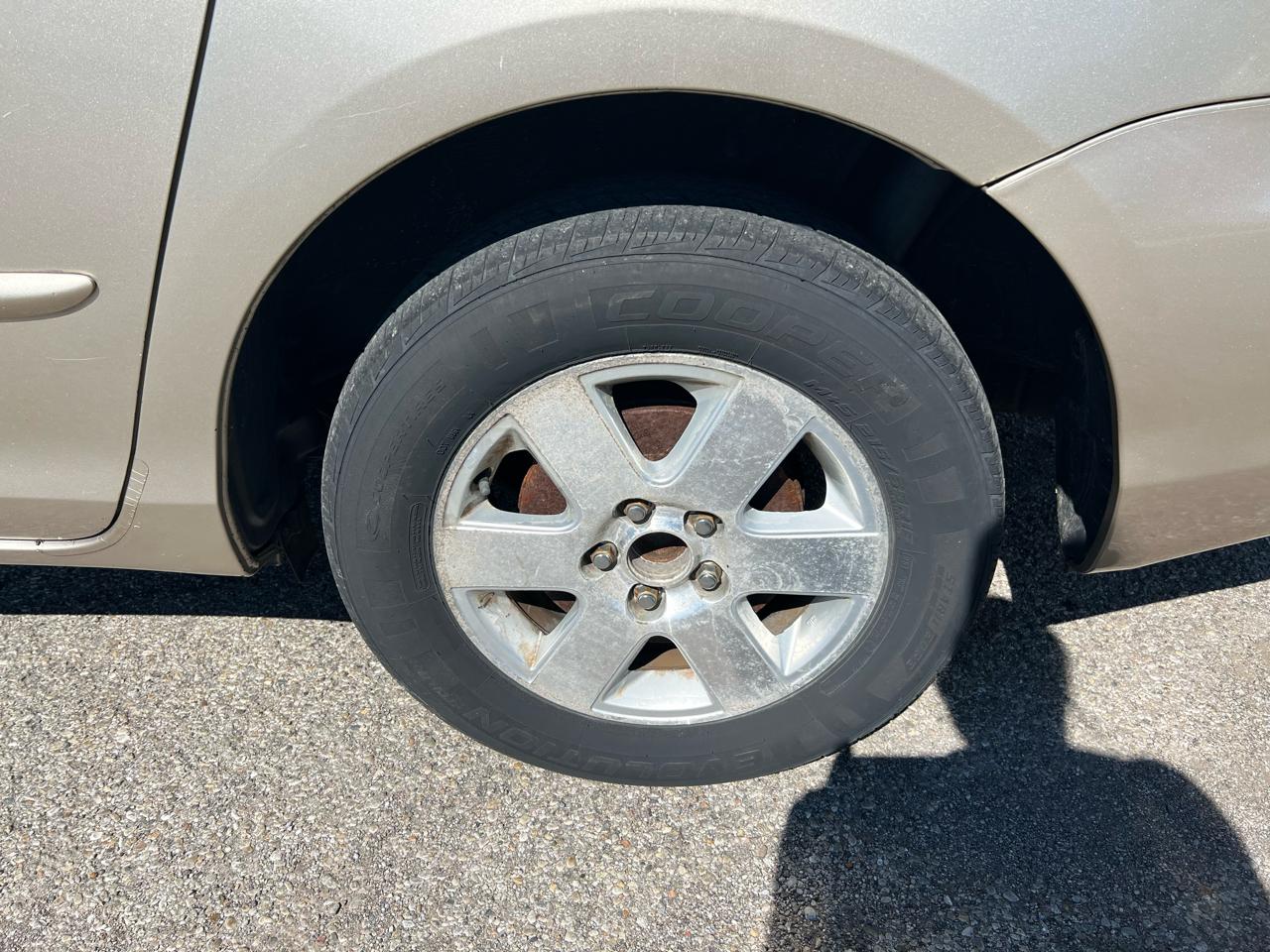 Toyota Sienna XLE 2005