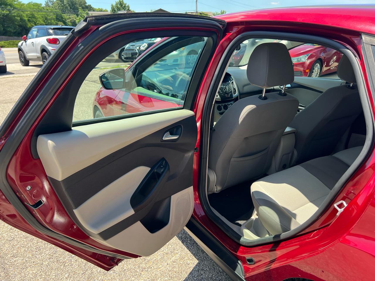 Ford Focus SE Hatch 2014