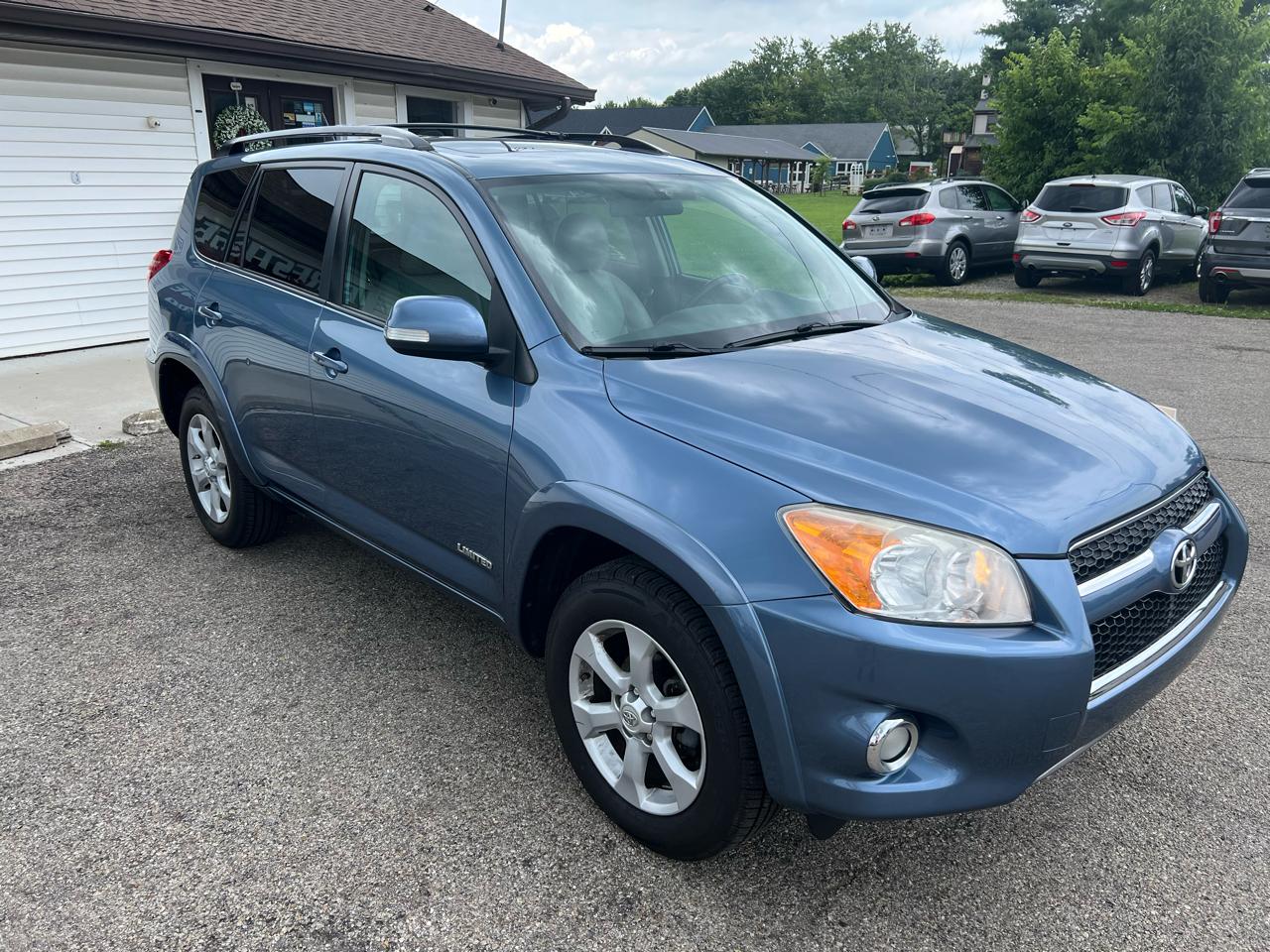Toyota RAV4 Limited I4 4WD 2012