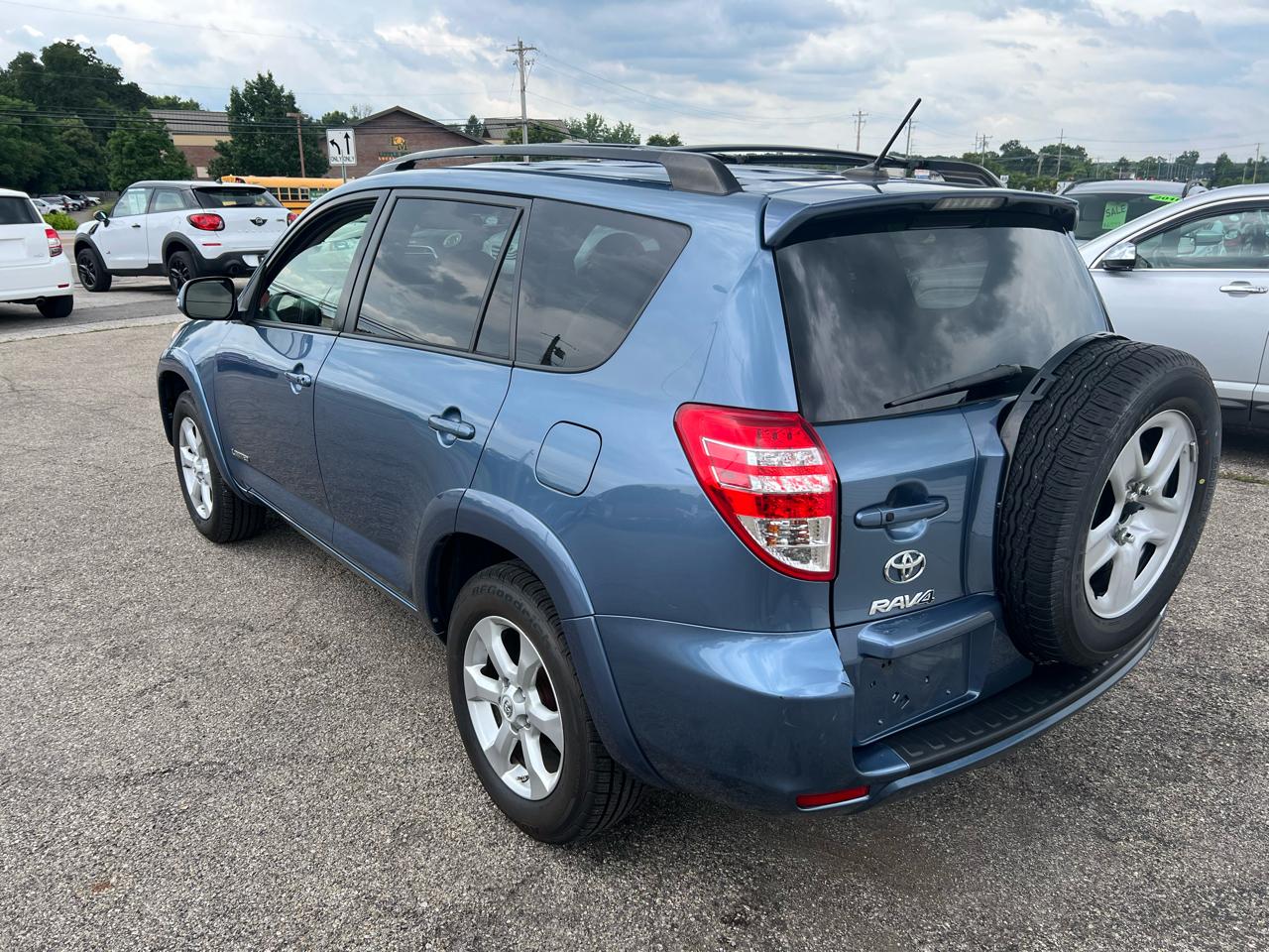 Toyota RAV4 Limited I4 4WD 2012