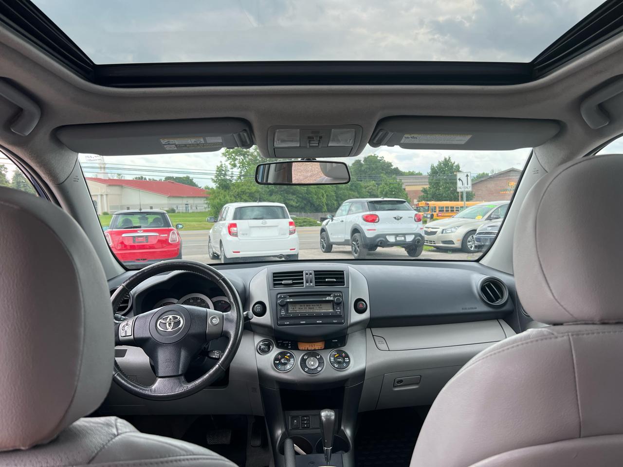 Toyota RAV4 Limited I4 4WD 2012