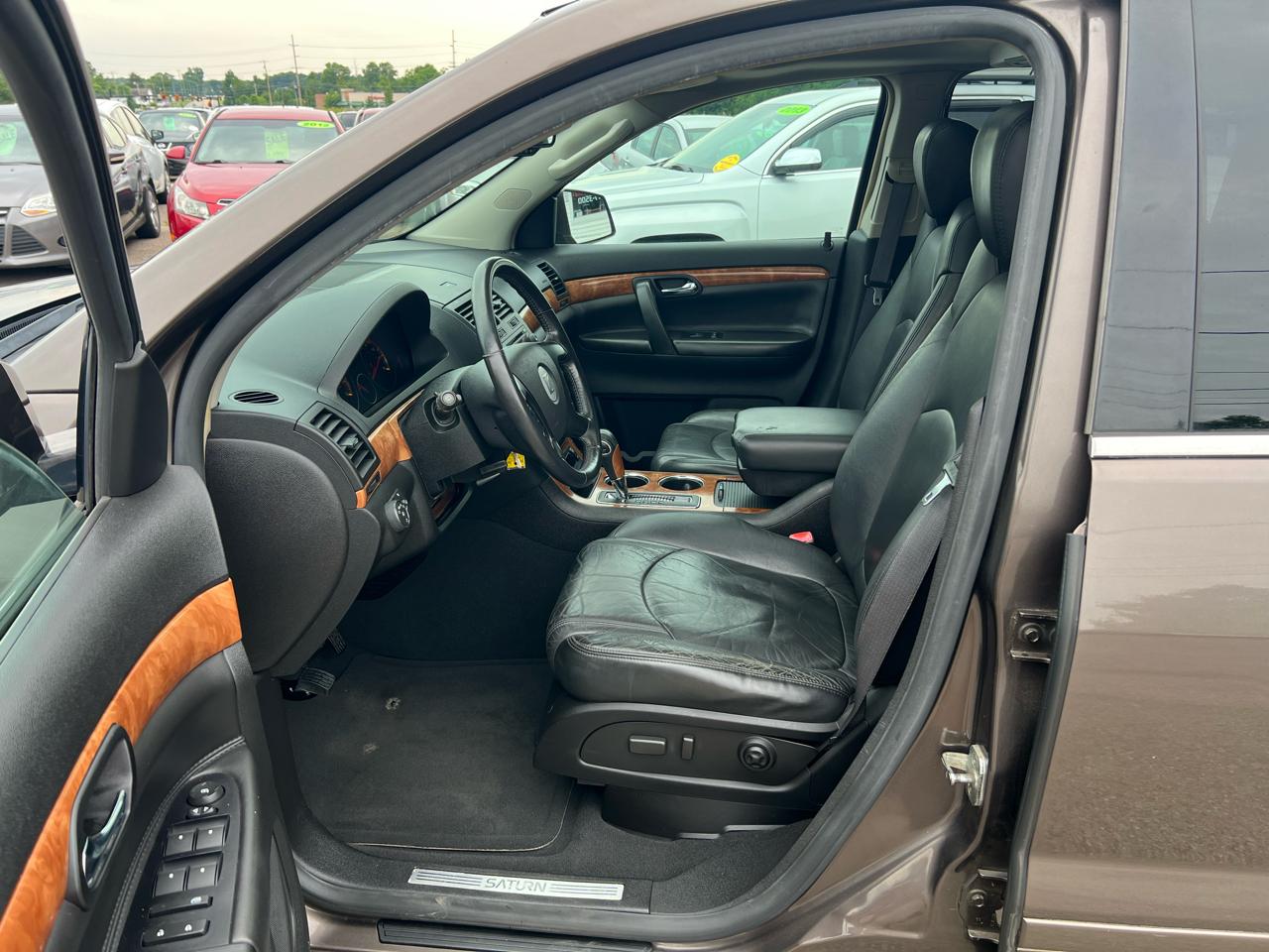 Saturn Outlook XR FWD 2007