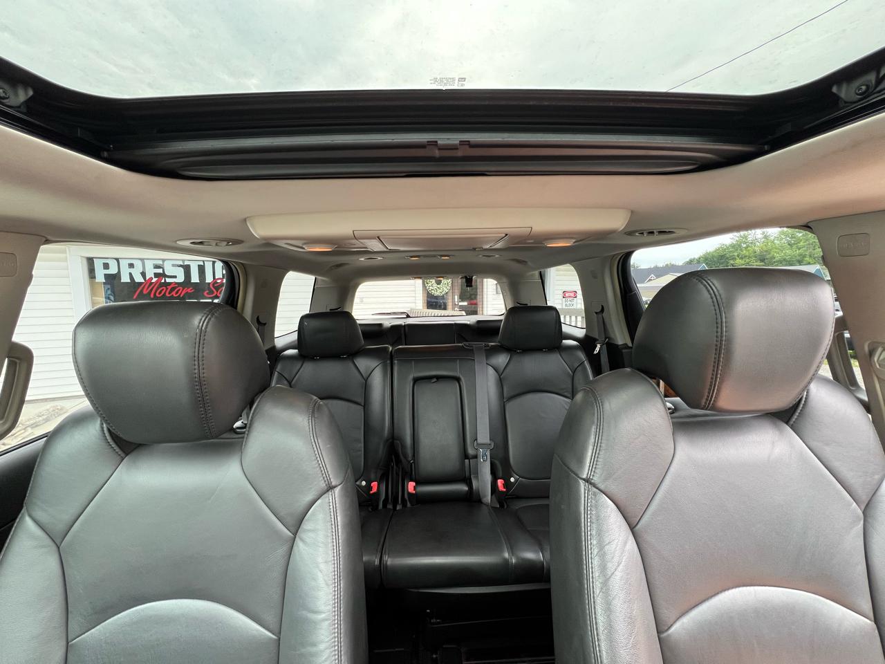 Saturn Outlook XR FWD 2007