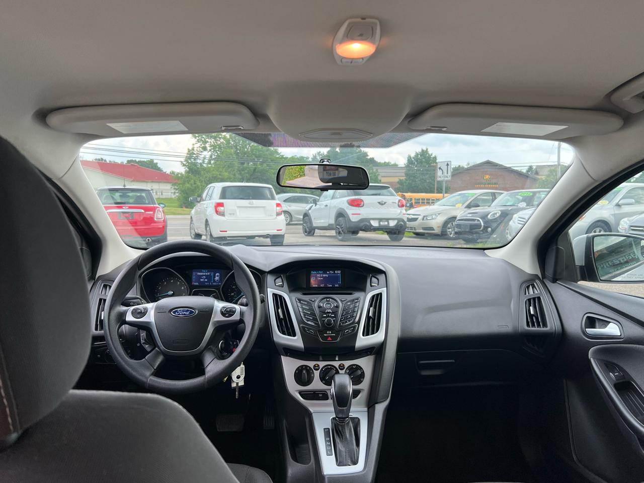 Ford Focus SE Hatch 2014