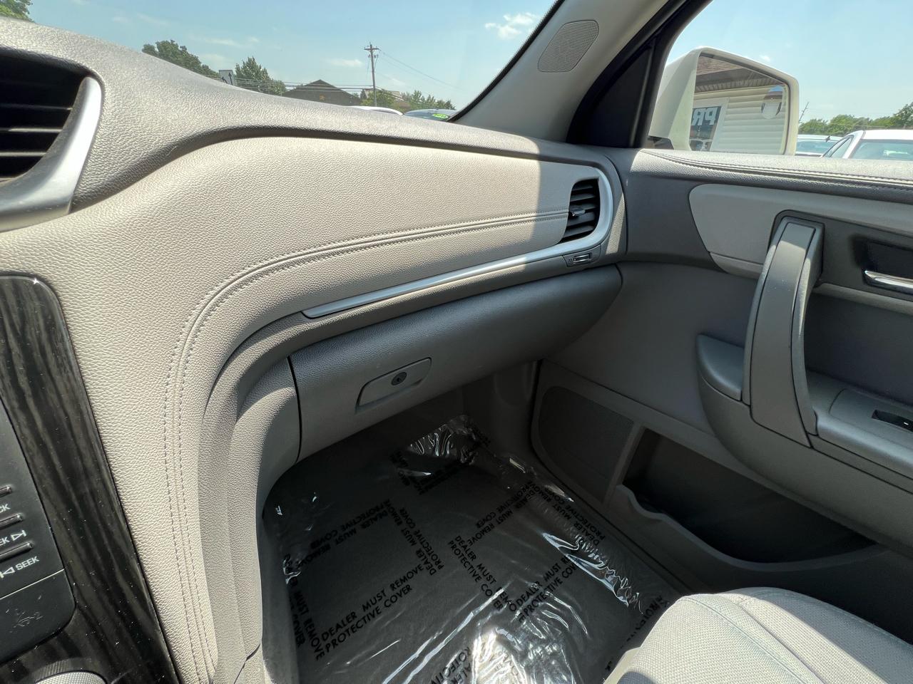 Chevrolet Traverse 1LT FWD 2014