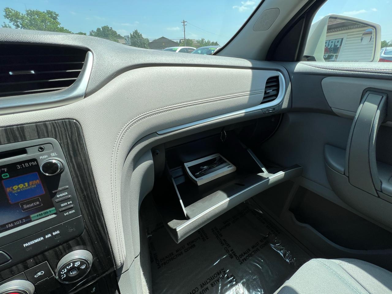 Chevrolet Traverse 1LT FWD 2014