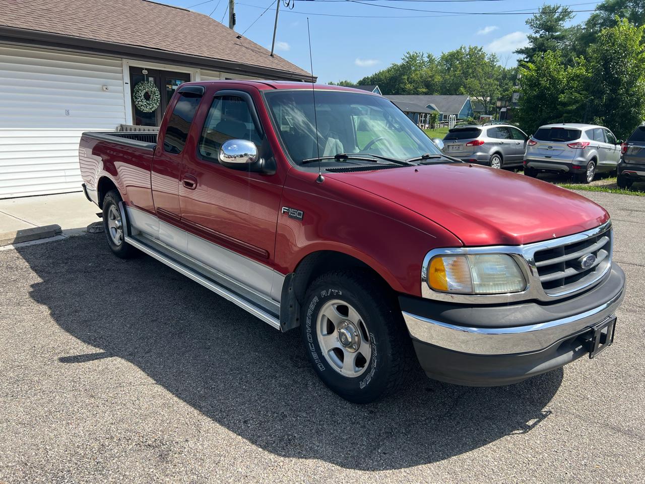 Ford F-150 XL SuperCab Short Bed 2WD 2002