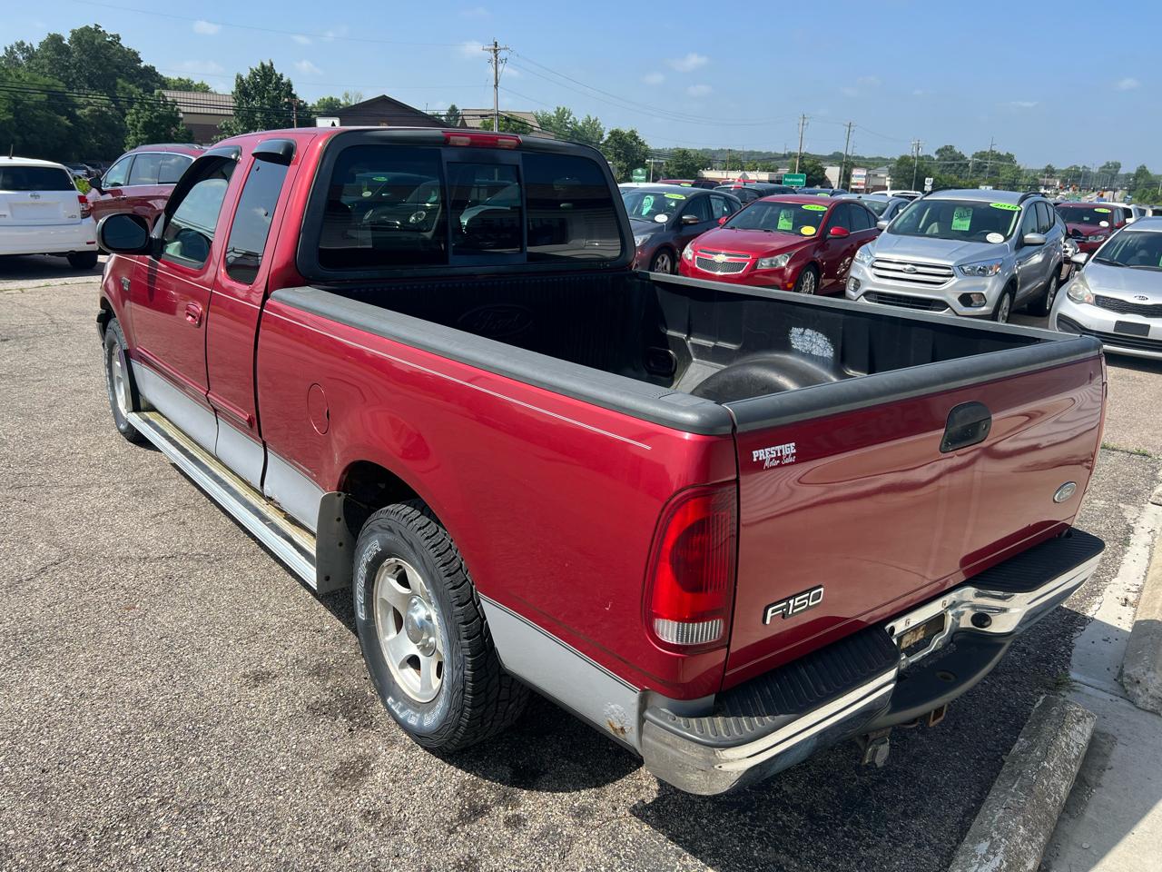 Ford F-150 XL SuperCab Short Bed 2WD 2002
