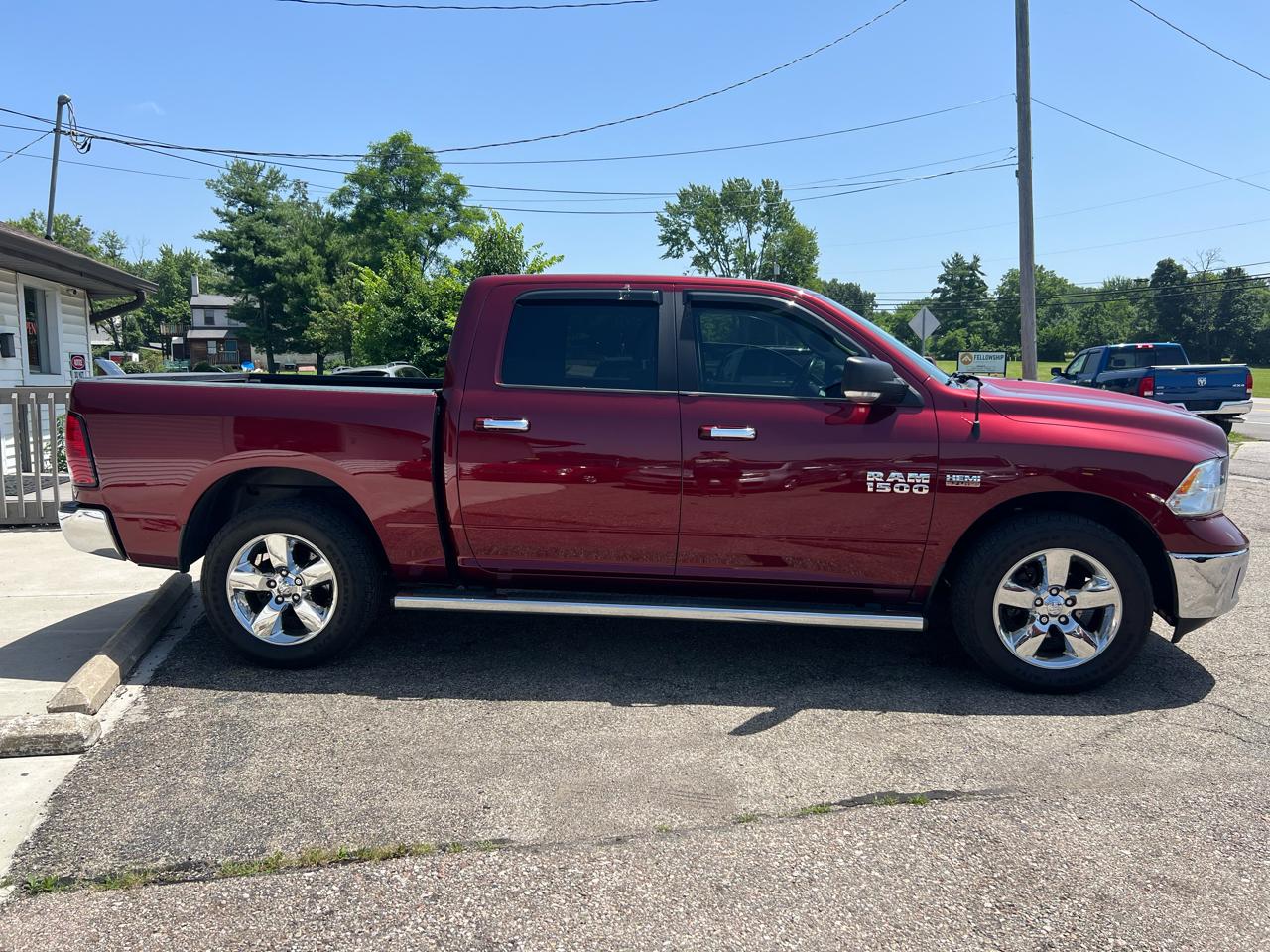 RAM 1500 SLT Crew Cab SWB 4WD 2018