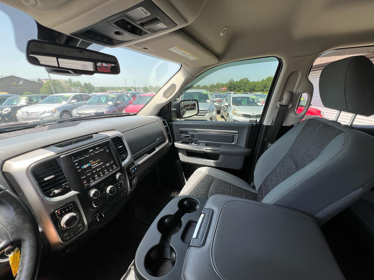 RAM 1500 SLT Crew Cab SWB 4WD 2018