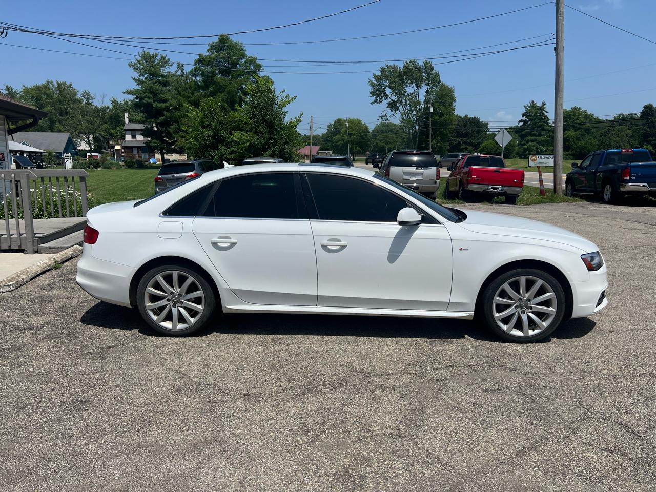 Audi A4 2.0T Sedan quattro Tiptronic 2014