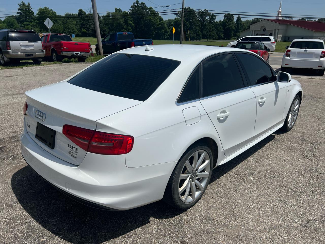 Audi A4 2.0T Sedan quattro Tiptronic 2014