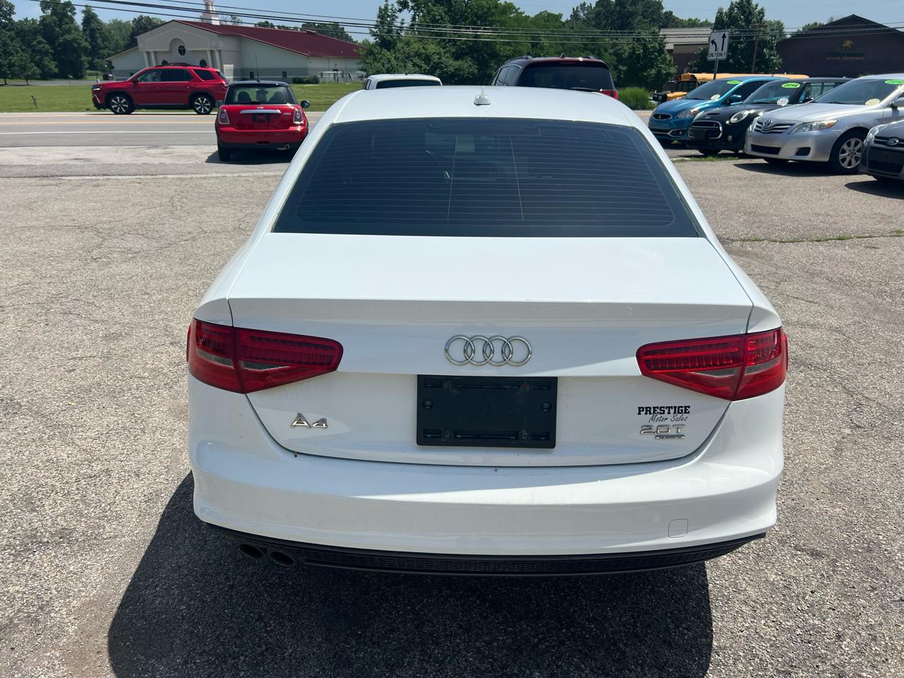 Audi A4 2.0T Sedan quattro Tiptronic 2014
