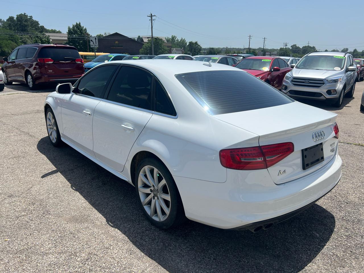 Audi A4 2.0T Sedan quattro Tiptronic 2014