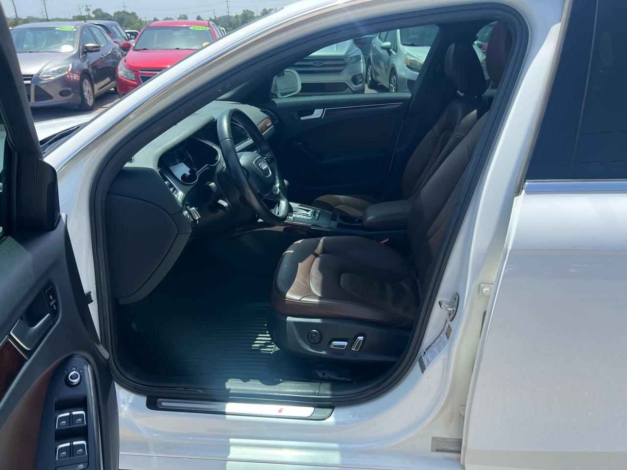 Audi A4 2.0T Sedan quattro Tiptronic 2014