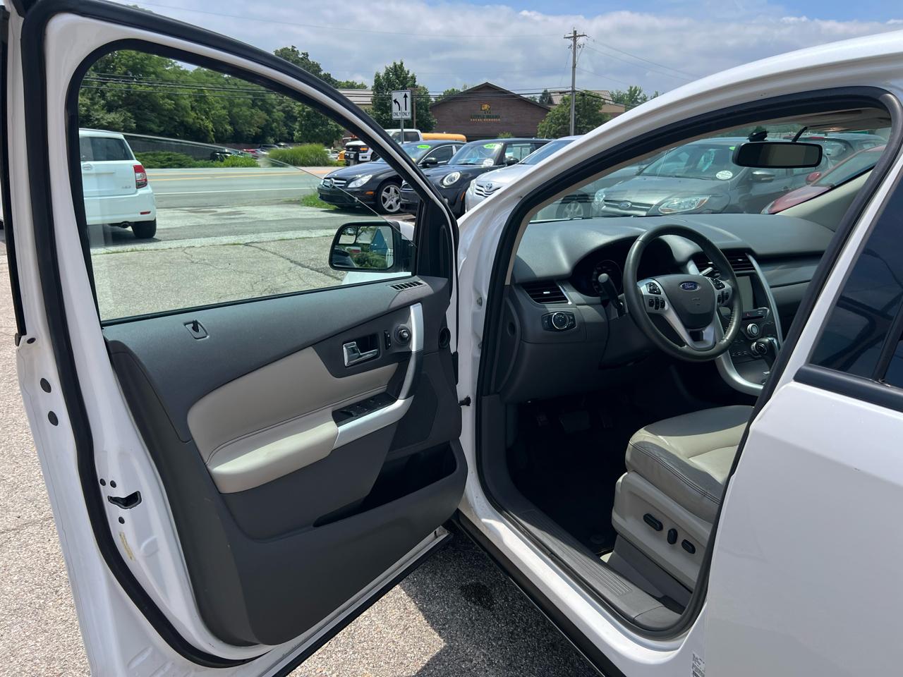 Ford Edge SEL FWD 2013