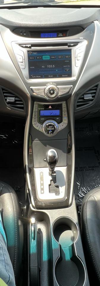 Hyundai Elantra Limited 2013